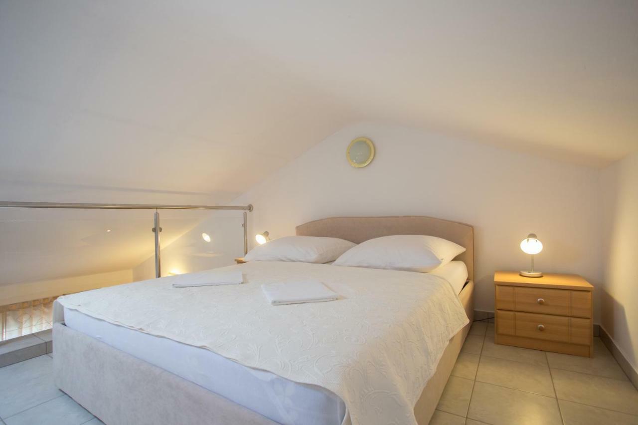 Apartment Smuljic Врбоска Екстериор снимка